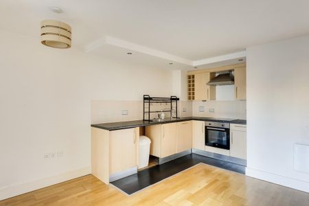 1 bedroom apartment to rent - Photo 2