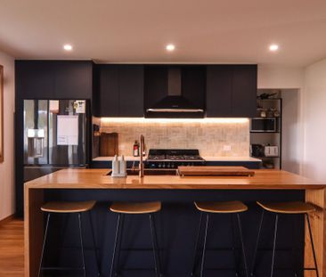 Near new 3-bedroom home for lease in picturesque Carrick. - Photo 2