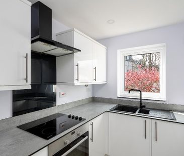 2 bedroom flat to rent - Photo 6
