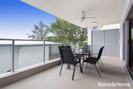 3/6 Carmody Road, St Lucia, QLD 4067 - Photo 2