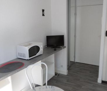 Location Appartement 1 pièce 13m² POITIERS 86000 - Photo 5