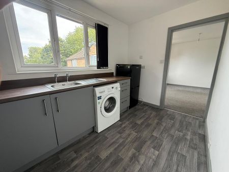 1 bedroom apartment to rent - Photo 4