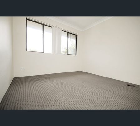 6/219 Old Kent Road, Greenacre, NSW 2190 - Photo 1