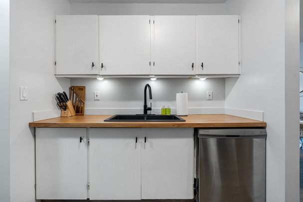 205-611 8 Ave Ne - Photo 1
