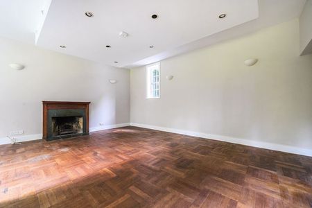 Hindhead Road, Hindhead - 6 bedrooms Property for lettings - Seymours - Photo 3