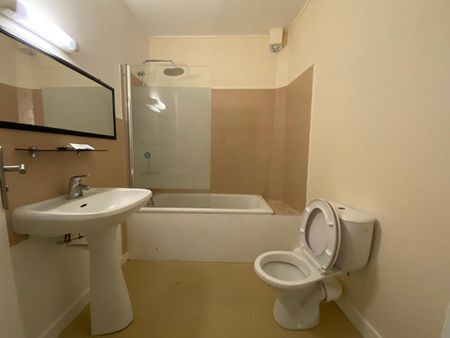 Location Appartement 3 pièces 59m² ST PERAY 07130 - Photo 3