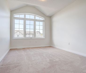 For Lease - 3353 Carding Mill Trail, Oakville, Ontario - Photo 6