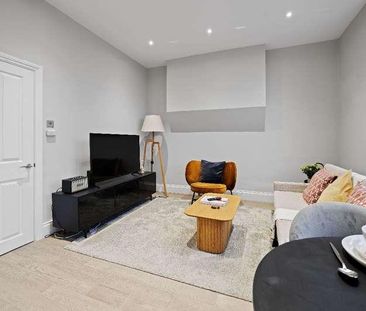 Royal Parade, Dawes Road, London, SW6 - Photo 2