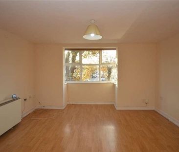 County Road, Town Centre, SN1 - Photo 4