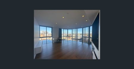 Modern 1 Bedroom located in the iconic development Central Park just settled building 'WONDERLAND' - Photo 3