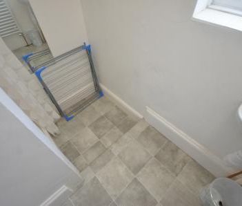 1 bedroom Flat To Let - Photo 6