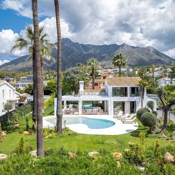 Alquiler de casa o chalet independiente en Calle Bobadilla - Photo 1