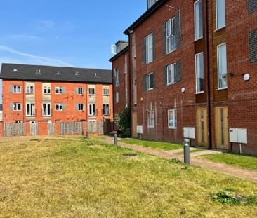4 Bed Terraced House, Northumberland Road, M16 - Photo 1