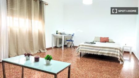 valencia, Valencian Community 46100 - Photo 5