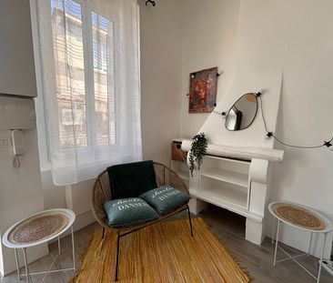 Location Appartement 1 pièce 29m² NIMES 30000 - Photo 2