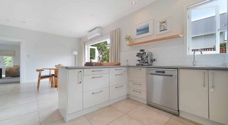 Riverhead Living at Its Best! - Photo 4