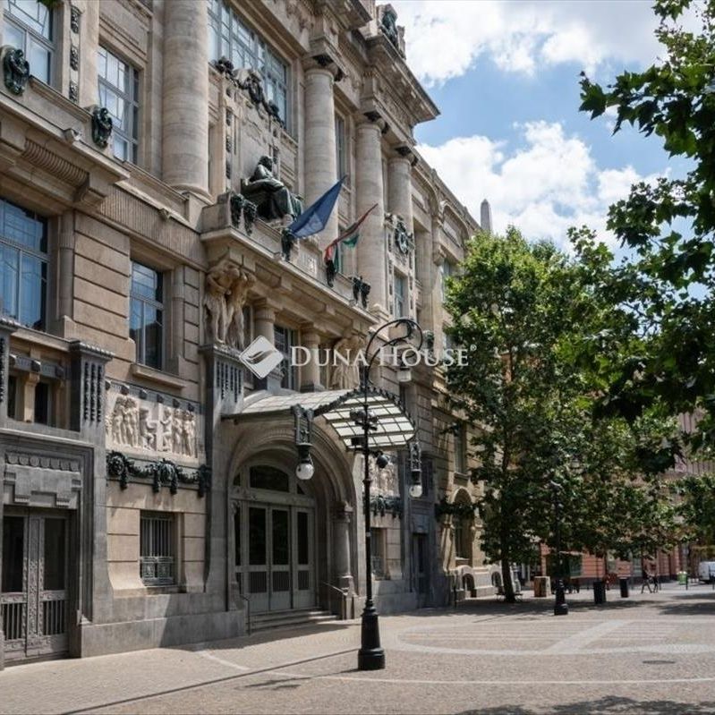 Kiadó újszerű állapotú lakás - Budapest VI. kerület - Photo 1