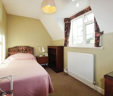 3 bedroom end of terrace house to rent - Photo 5