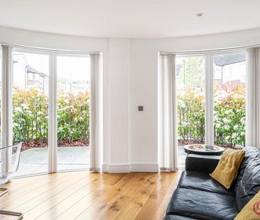2 bedroom terraced house to rent - Photo 2
