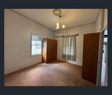 Family home in a great location! - Photo 1