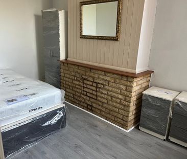 Room in a Shared House, Edwards Road, B24 - Photo 2