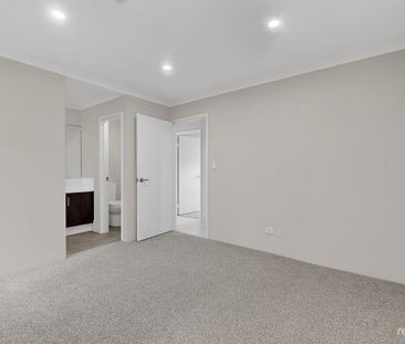 SPACIOUS WITH BEAUTIFUL VIEW - Photo 5