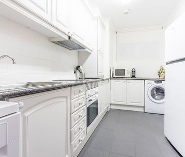 Lisboa, Lisbon 1250 - Photo 4