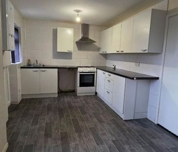 3 bedroom detached house to rent - Photo 5