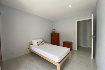 4 bedroom flat - central location (Belgian Tavern Area)