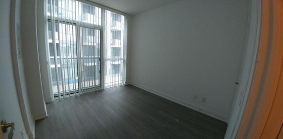 For Lease - 56 Annie Craig Drive Unit# 302, Toronto, Ontario - Photo 2