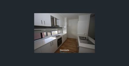 Modern Three Bedroom Home in Craigieburn - Photo 3