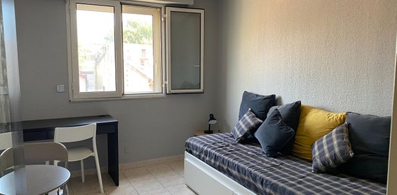 Location Appartement 1 pièce 17m² - Photo 2