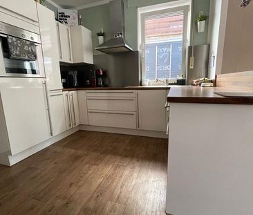 Offen gestaltete 3-Zimmer Wohnung mit 120qm großer Terrasse - Photo 6