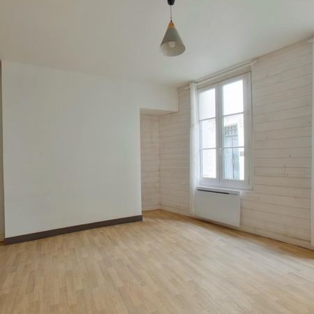 Location Appartement 1 pièce 28m² CHATELLERAULT 86100 - Photo 4
