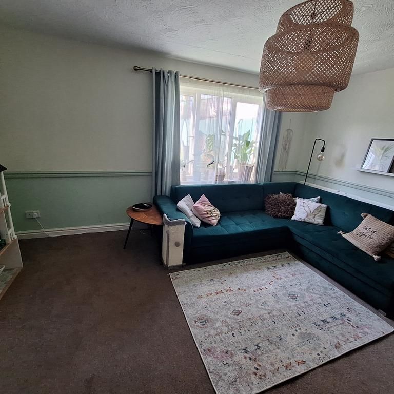 3 bedroom terraced house to rent - Photo 1