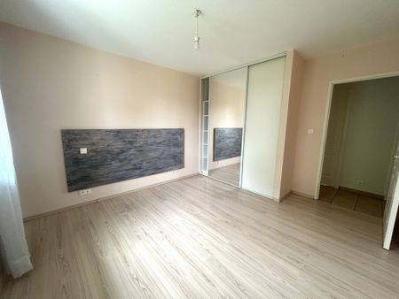 Location Maison 4 pièces 102m² HAGETMAU 40700 - Photo 4
