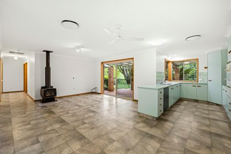 Lifestyle, Space & Opportunity on 5 Private Acres - Photo 3