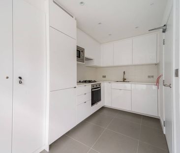 Room in a Shared House, Church Road, CR4 - Photo 3