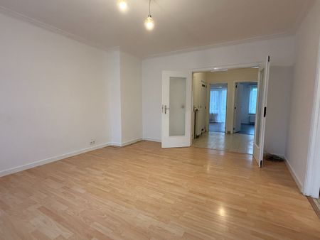 Appartement met twee slaapkamers in het hart van Drogenbos - Photo 3