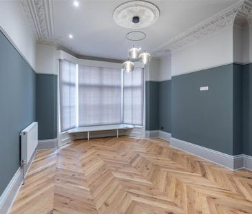 6 bedroom semi-detached house to rent - Photo 1