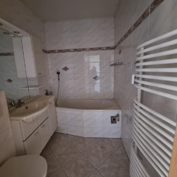 Vierraumwohnung mit Balkon u. super Ausblick - Photo 1