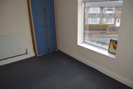 Belle Vue Road, Wakefield - Photo 4