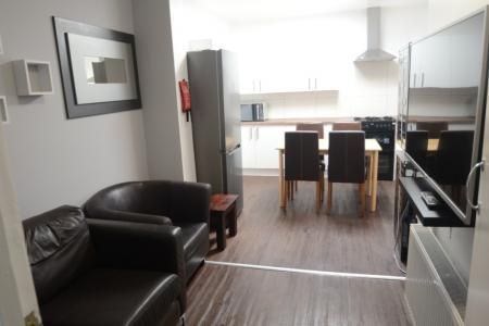 Carill Drive, Fallowfield, Manchester, M14 - Photo 1