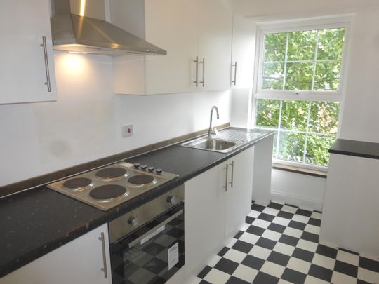 Grove Road, Norwich - Photo 1