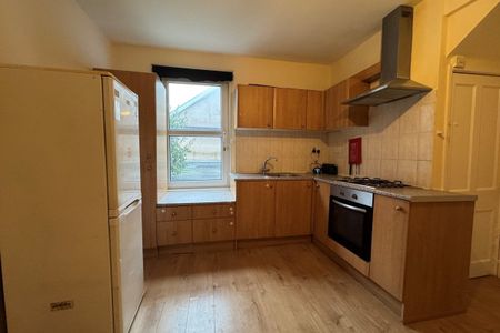 Wellesley Road - Photo 4