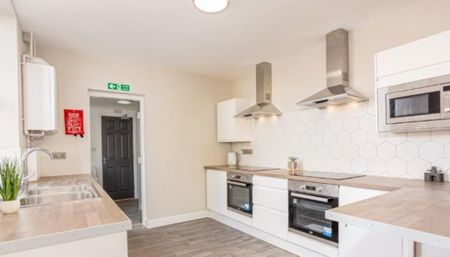 1 bedroom in a house share to rent - Photo 5