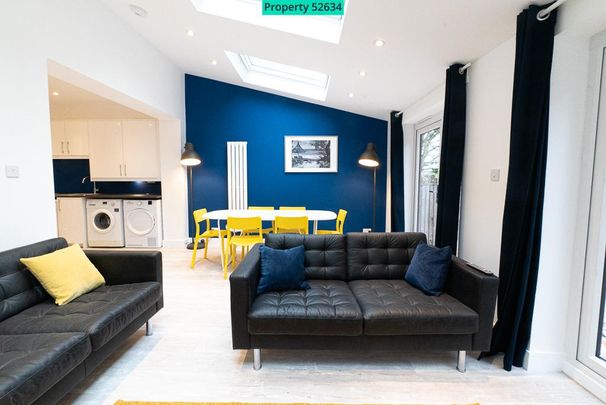 6 bedroom semi-detached house to rent - Photo 1