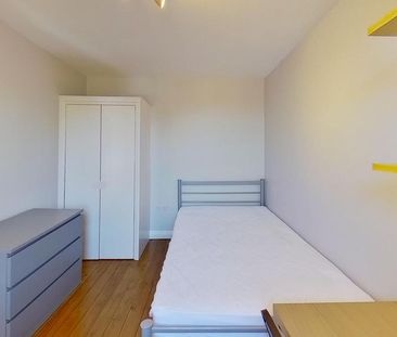 6 bedroom terraced house to rent - Photo 2