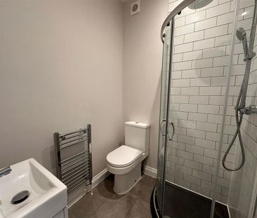 1 bedroom in a house share to rent - Photo 6