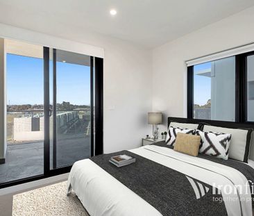 Located in the vibrant heart of Dandenong, this fantastic apartment... - Photo 2